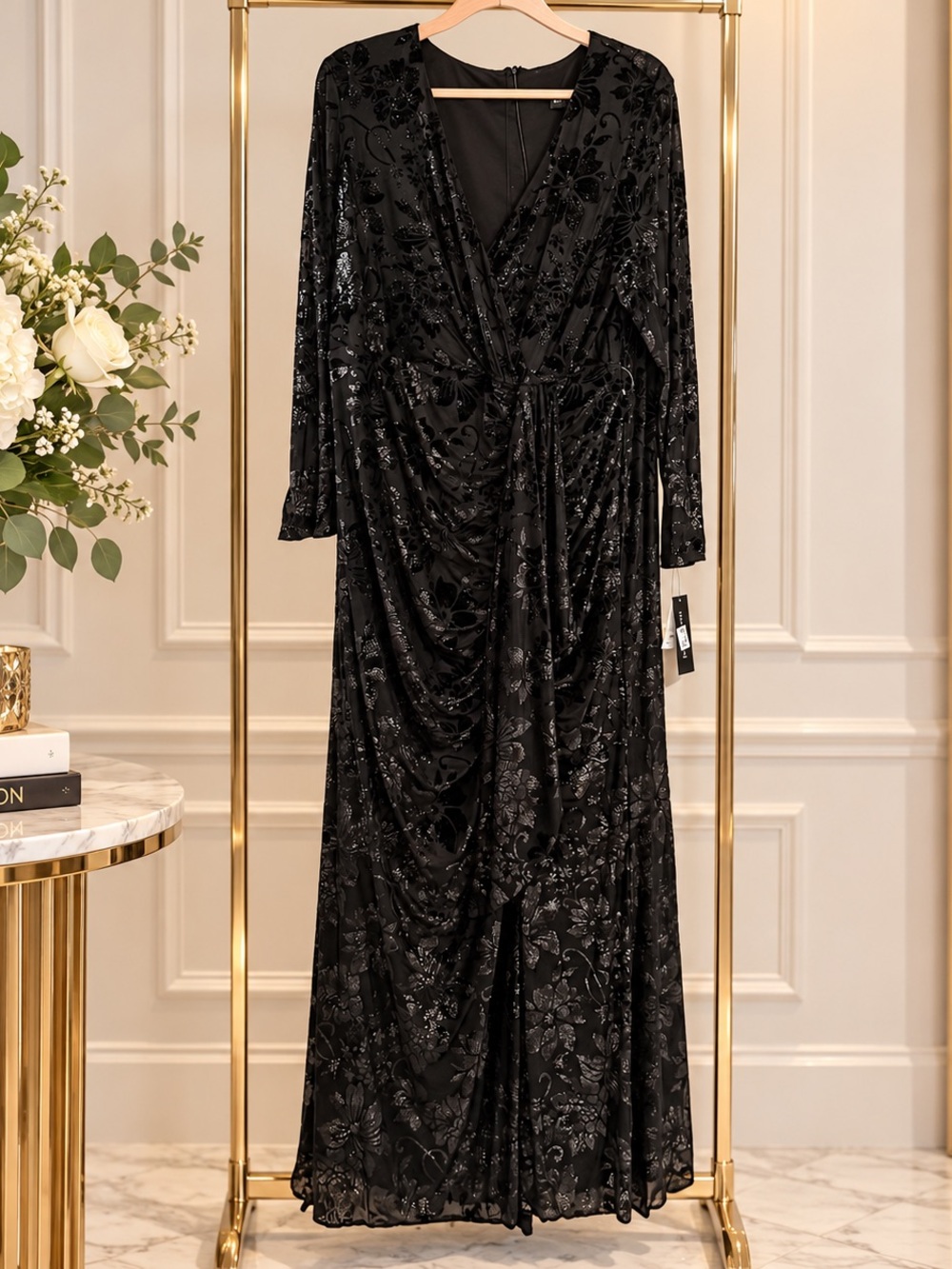 Betsy and Adam Elegant Black Long Sleeve V-Neck Maxi Dress